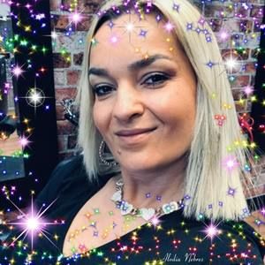 Meet your Posher, Beata